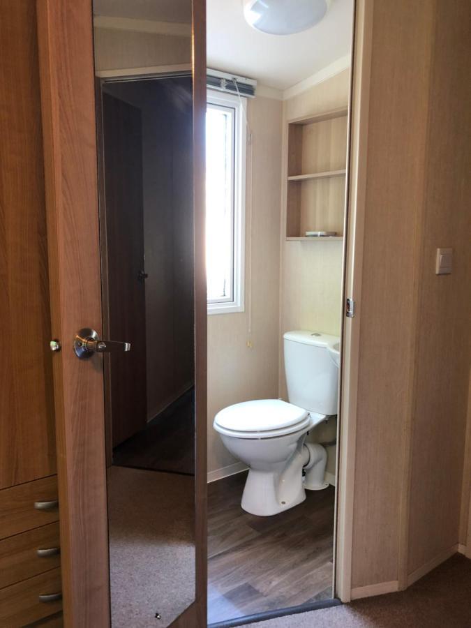 Popular Property In Бембридж Экстерьер фото